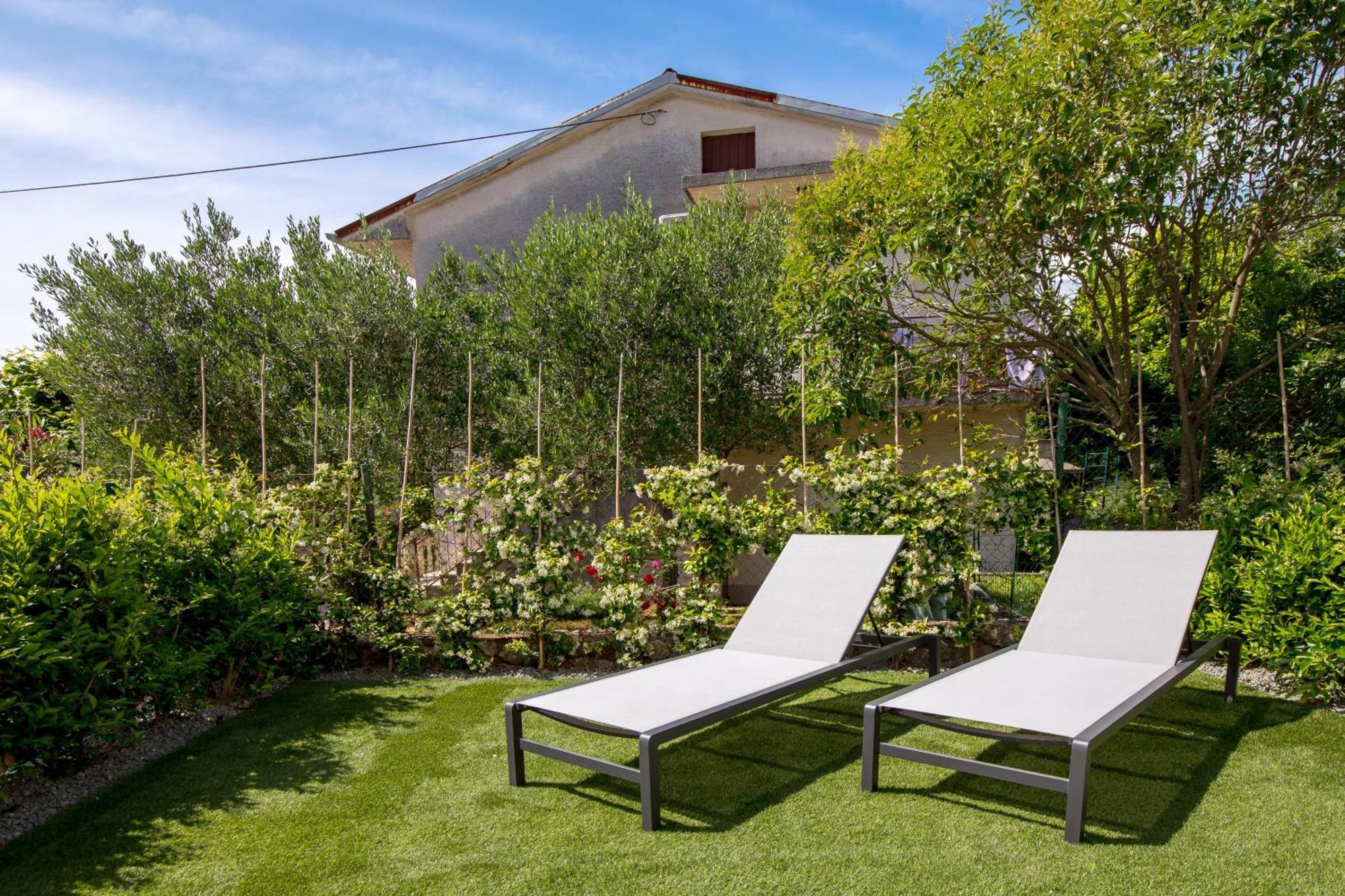 Apartment Mara M 1 Heated Pool *