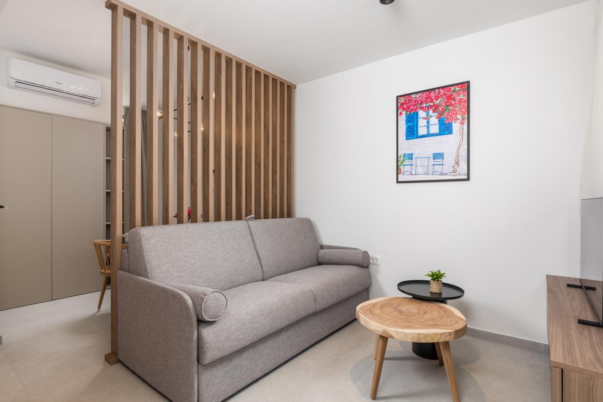 Mara M 1 Heated Pool Apartment Omisalj